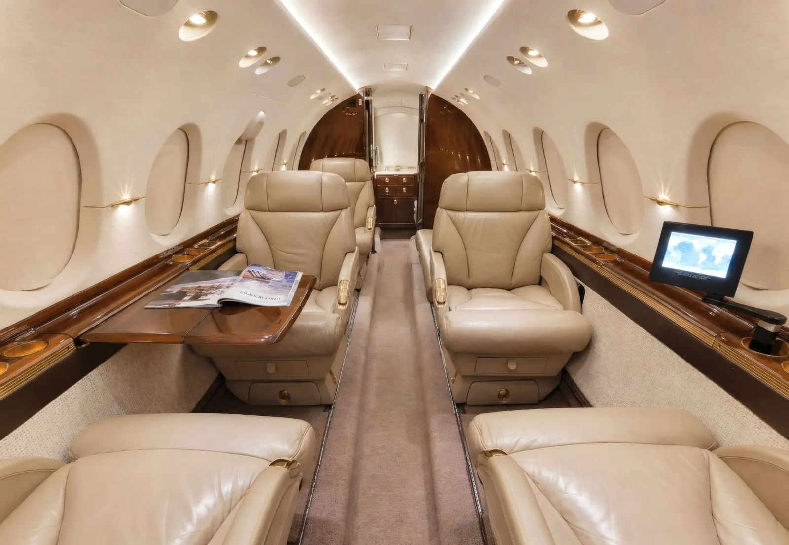 N870TX Main cabin